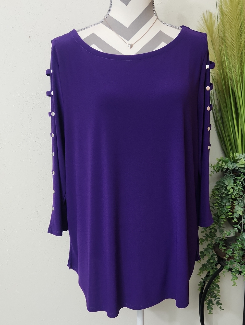 89th + Madison Deep Purple Ladder Button-Sleeve Tunic Top